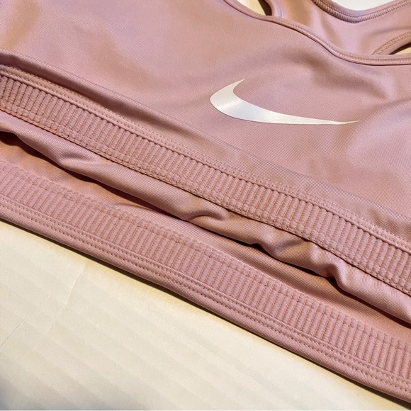 NWT Nike Swoosh Dry Fit Bra - Picture 4 of 8
